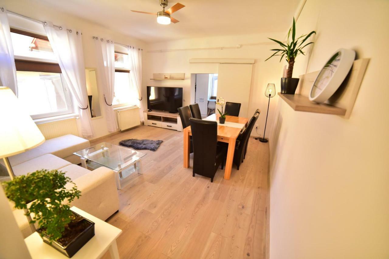 Casa Soare - Ultracentral Guesthouse Nagyszeben Kültér fotó