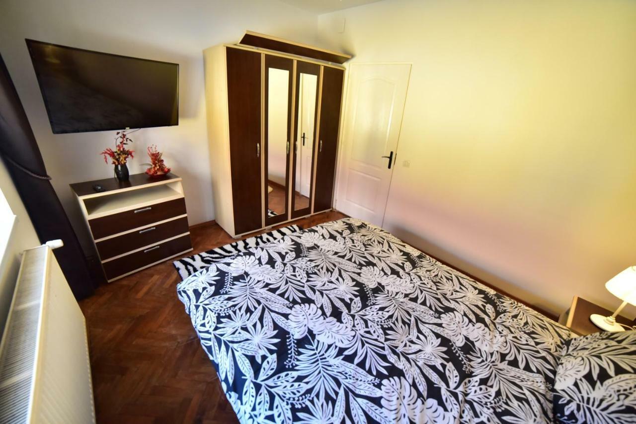 Casa Soare - Ultracentral Guesthouse Nagyszeben Kültér fotó