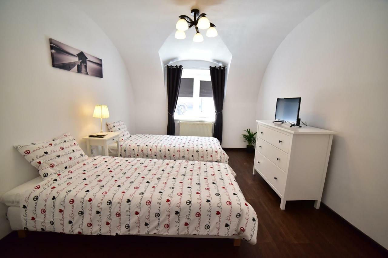 Casa Soare - Ultracentral Guesthouse Nagyszeben Kültér fotó