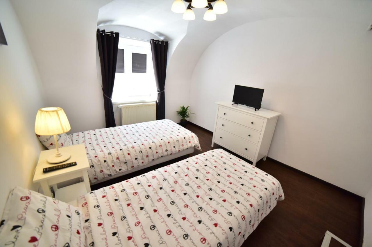 Casa Soare - Ultracentral Guesthouse Nagyszeben Kültér fotó