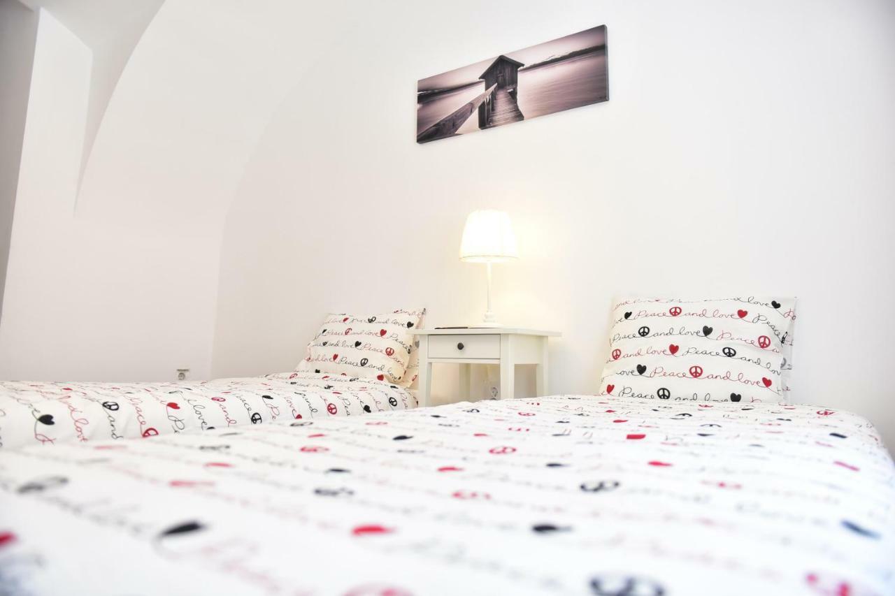 Casa Soare - Ultracentral Guesthouse Nagyszeben Kültér fotó